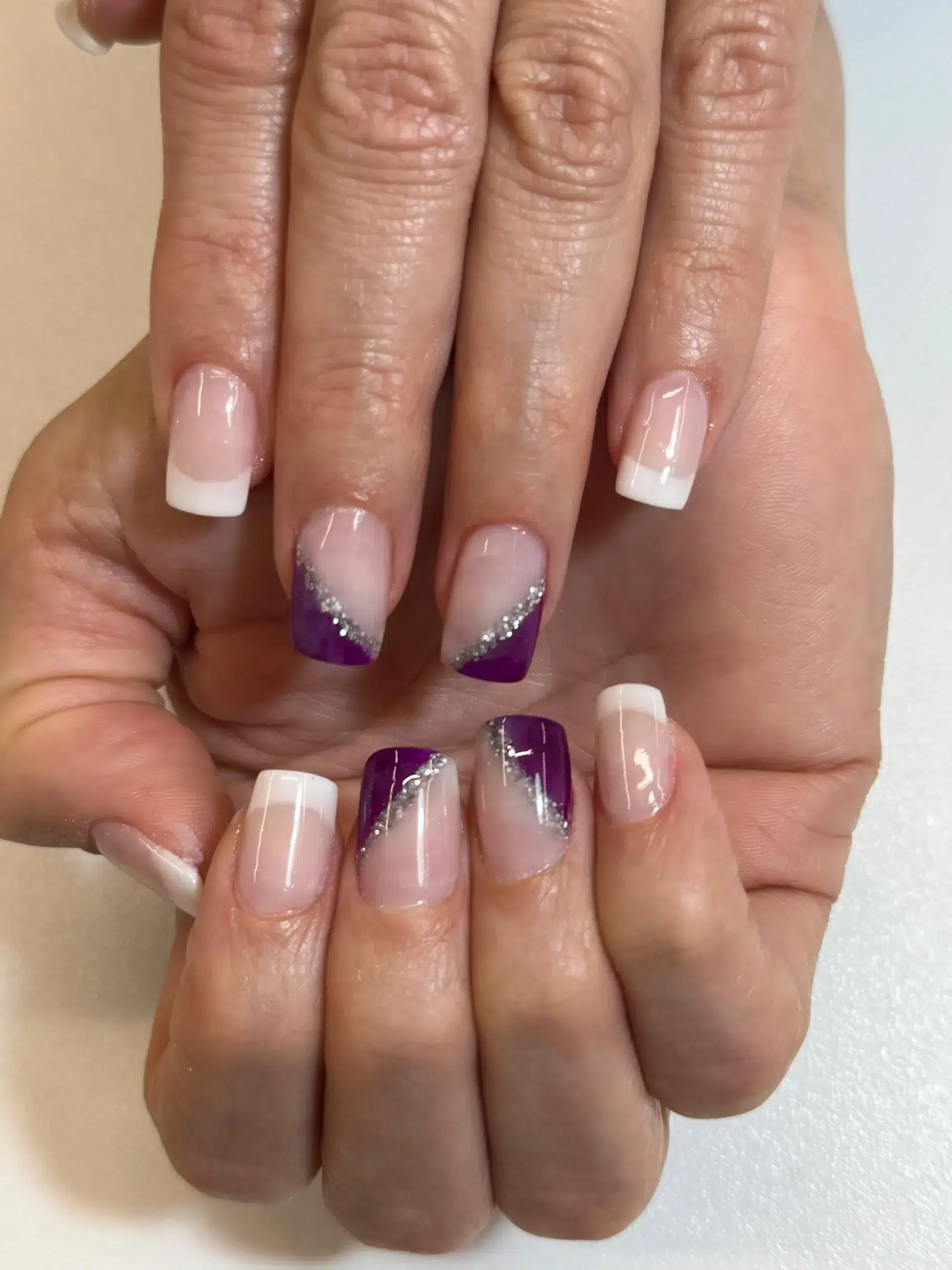 Manicura y cuidado de uñas - Esencia Estética